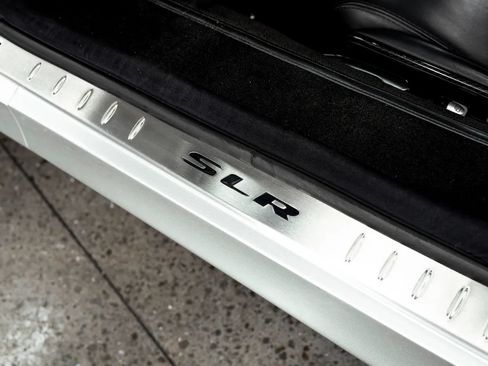 Used 2006 Mercedes-Benz SLR image 18