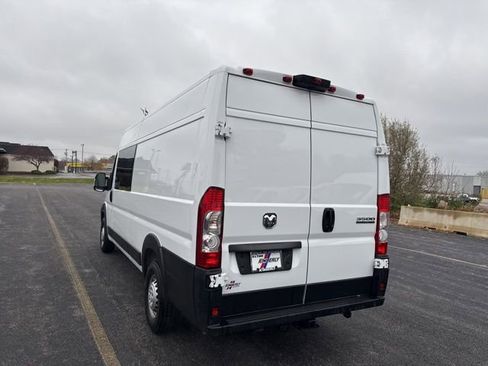 Used 2025 RAM ProMaster 3500 w/ Crew Van Package image 5