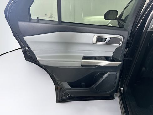 Used 2023 Ford Explorer XLT w/ Equipment Group 202A image 25