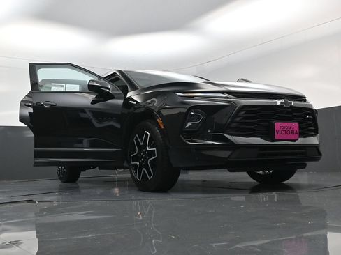 Used 2023 Chevrolet Blazer RS w/ Driver Confidence II Package FWD image 25