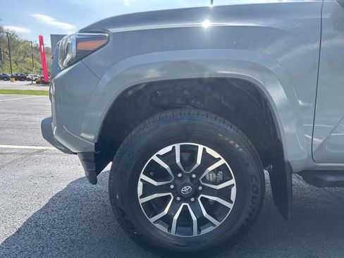 Certified 2023 Toyota Tacoma TRD Sport w/ Technology Package AWD/4WD image 19