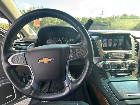 Used 2020 Chevrolet Tahoe Premier AWD/4WD image 13