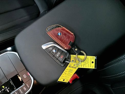 Certified 2024 BMW X4 M40i image 12