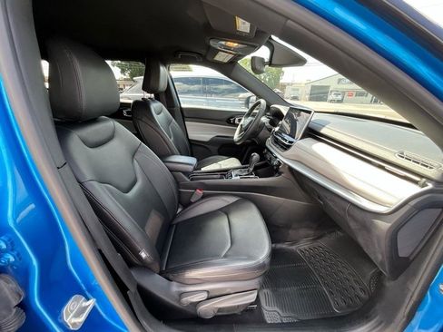 Used 2024 Jeep Compass Limited image 13