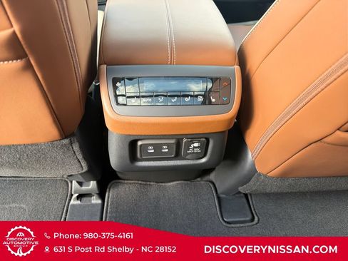 New 2026 Nissan Pathfinder Platinum w/ Accent Package AWD/4WD image 32