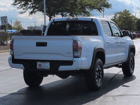 Used 2021 Toyota Tacoma TRD Off-Road w/ Technology Package AWD/4WD image 5