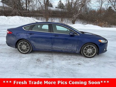 Used 2013 Ford Fusion SE image 3