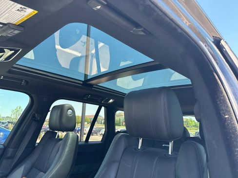 Used 2017 Land Rover Range Rover HSE AWD/4WD image 7