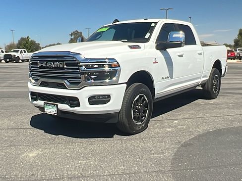 New 2025 RAM 2500 Laramie image 7