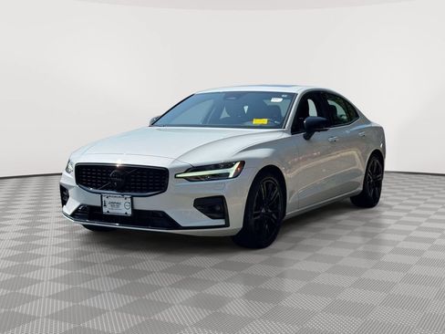 Used 2024 Volvo S60 B5 Plus w/ Climate Package AWD/4WD image 2