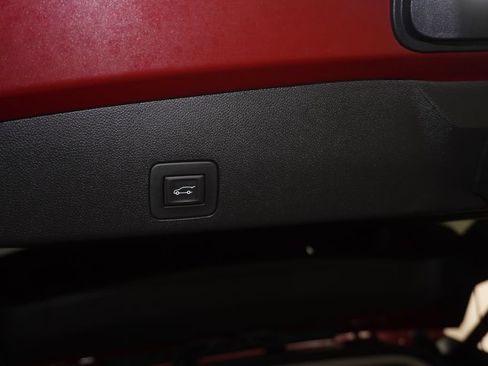 Used 2023 Buick Encore GX Select w/ Experience Buick Package AWD/4WD image 8