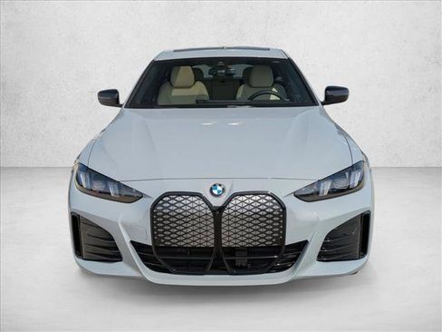 New 2026 BMW i4 xDrive40i image 6