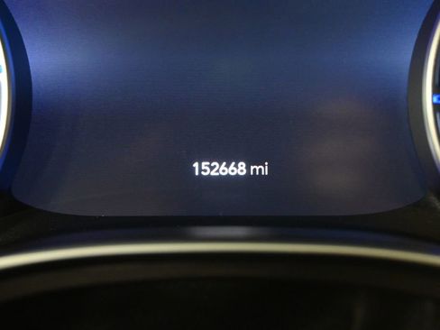 Used 2017 Chrysler Pacifica Limited FWD image 28