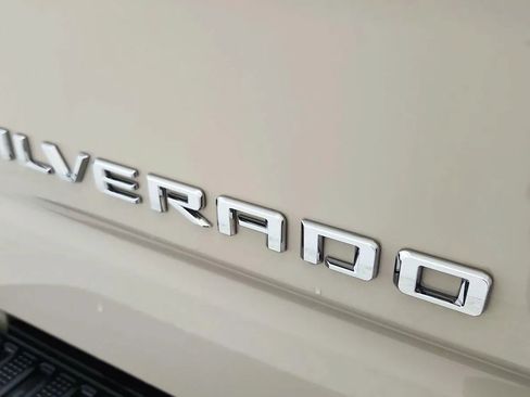 Used 2026 Chevrolet Silverado 1500 Custom Trail Boss AWD/4WD image 17