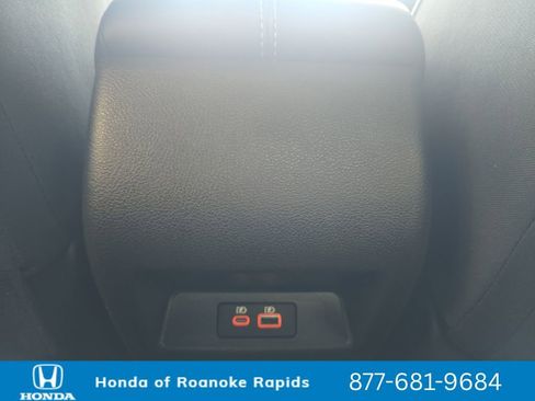 Used 2025 Nissan Altima 2.5 SV FWD image 26