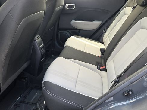 Certified 2024 Hyundai Venue SEL FWD image 11