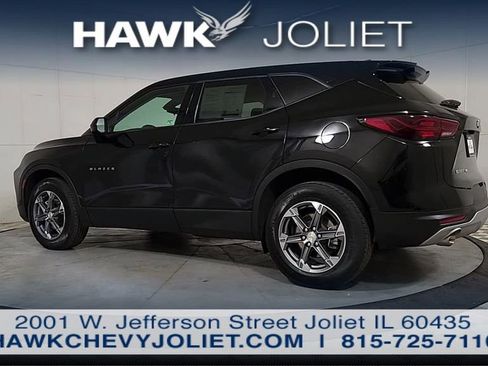 Used 2025 Chevrolet Blazer LT AWD/4WD image 4