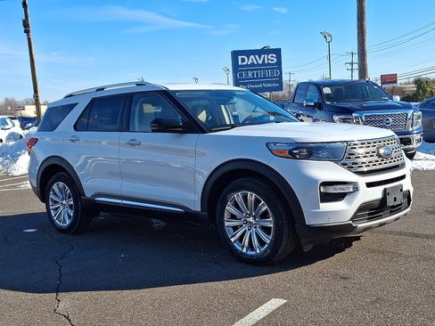 Used 2020 Ford Explorer Limited w/ Class III Trailer Tow Package image 3