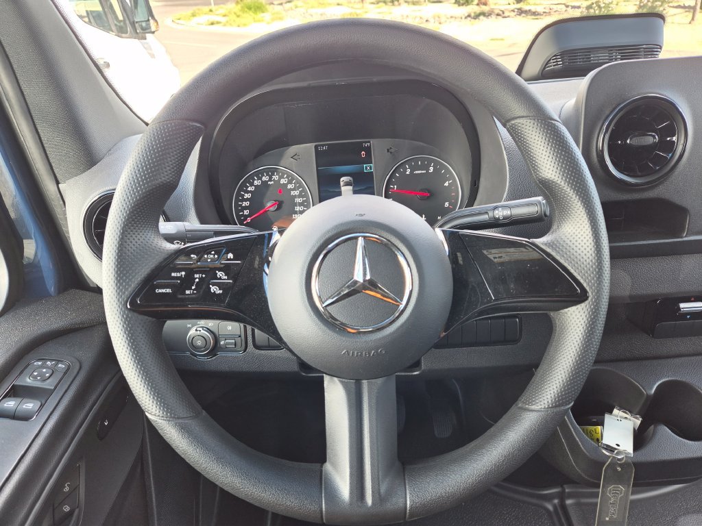 Used 2026 Mercedes-Benz Sprinter 2500 image 10