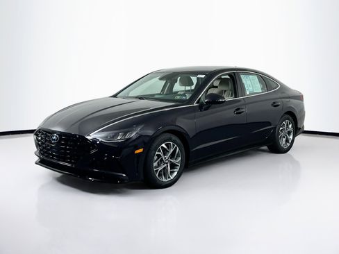 Used 2023 Hyundai Sonata SEL w/ Preferred Accessory Package FWD image 1