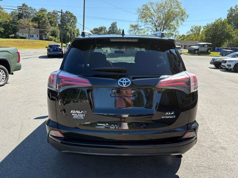 Used 2016 Toyota RAV4 XLE image 4