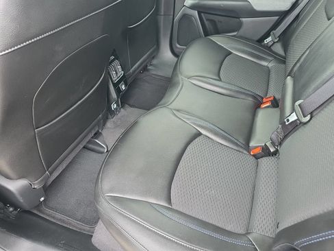 Used 2023 Jeep Compass Latitude w/ Sun and Sound Group AWD/4WD image 12