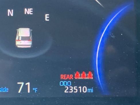 Used 2025 Toyota RAV4 LE image 39