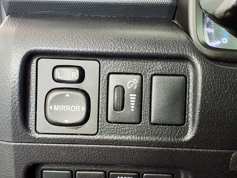 Used 2015 Toyota 4Runner SR5 Premium RWD image 15