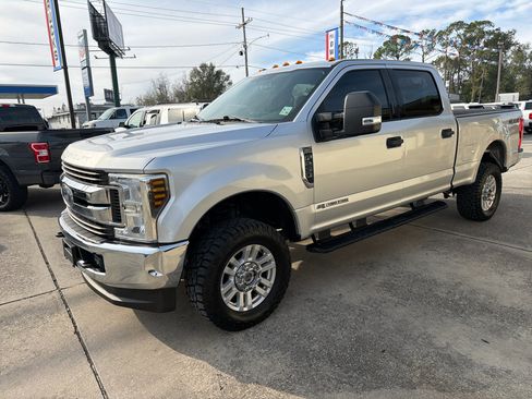 Used 2019 Ford F250 XLT image 3