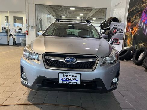 Used 2017 Subaru Crosstrek 2.0i Premium image 2