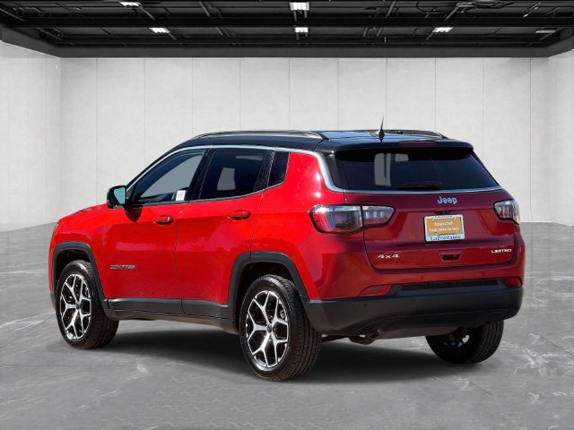 Certified 2025 Jeep Compass Limited AWD/4WD image 3