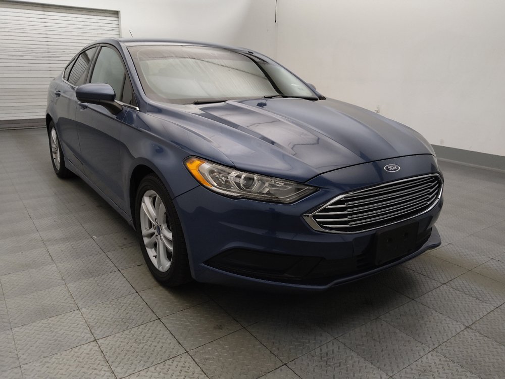 Used 2018 Ford Fusion SE w/ Fusion SE Technology Package FWD image 13