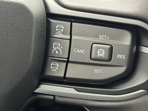 New 2026 Jeep Cherokee Laredo AWD/4WD image 18