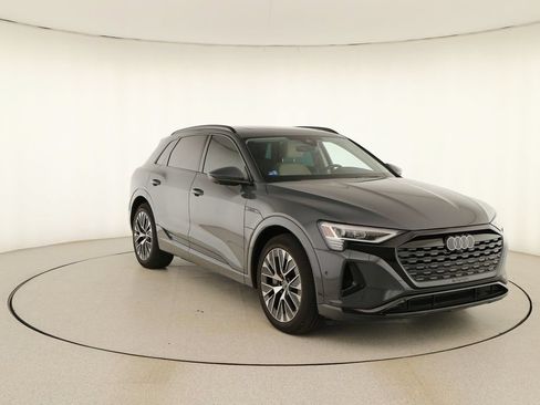 Certified 2024 Audi Q8 e-tron Premium Plus AWD/4WD image 10