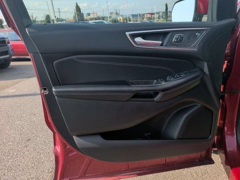 Used 2022 Ford Edge Titanium AWD/4WD image 10
