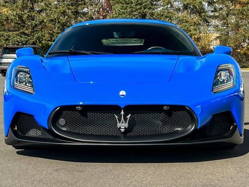 Used 2022 Maserati MC20 Coupe image 9