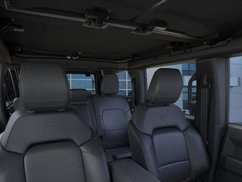 New 2025 Ford Bronco Badlands image 12