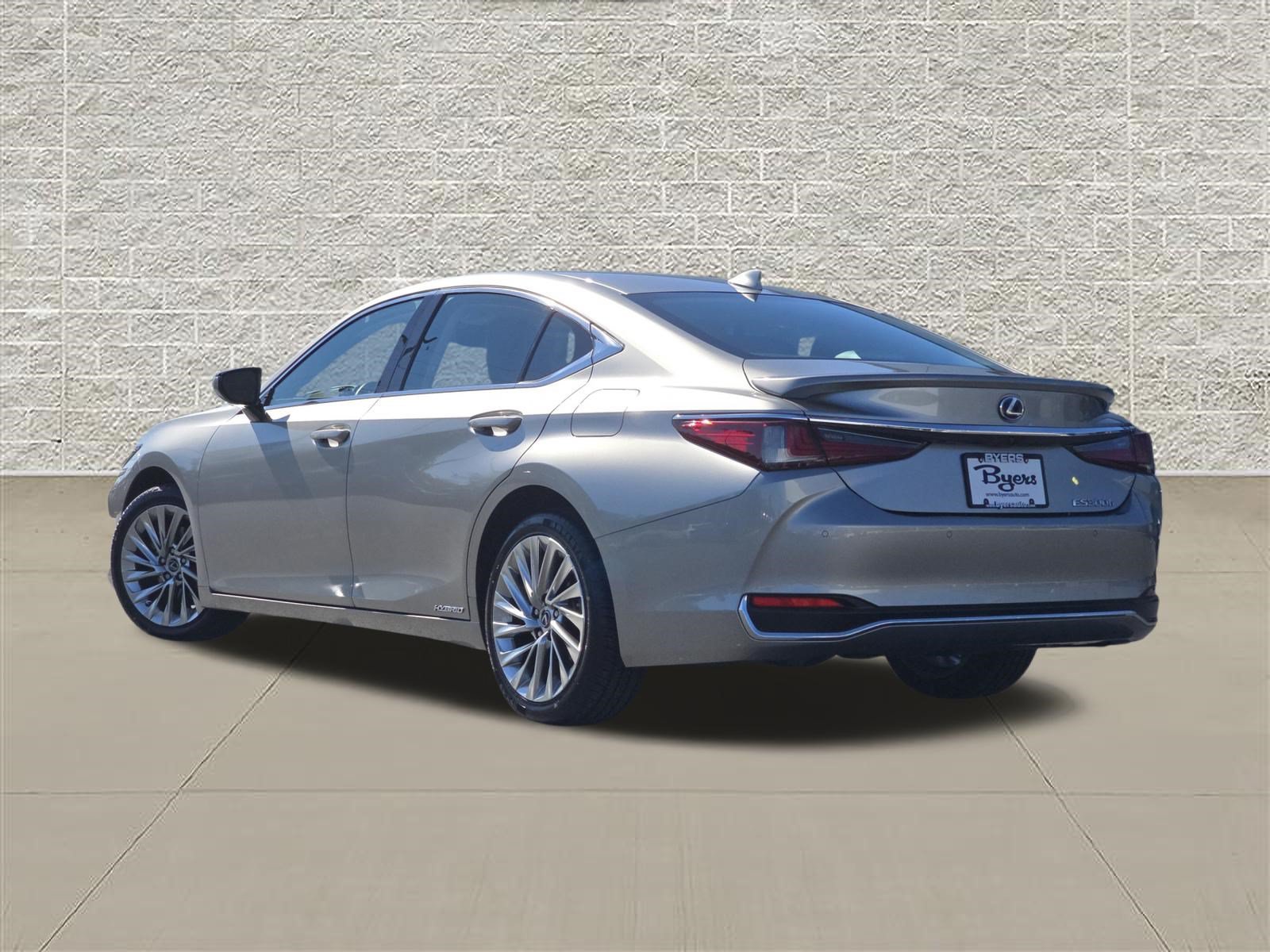 Used 2021 Lexus ES 300h w/ Accessory Package FWD image 5