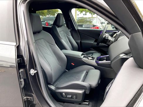 Used 2025 BMW X3 xDrive30i w/ Convenience Package image 10