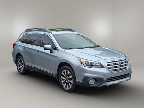 Used 2016 Subaru Outback 2.5i Limited AWD/4WD image 3