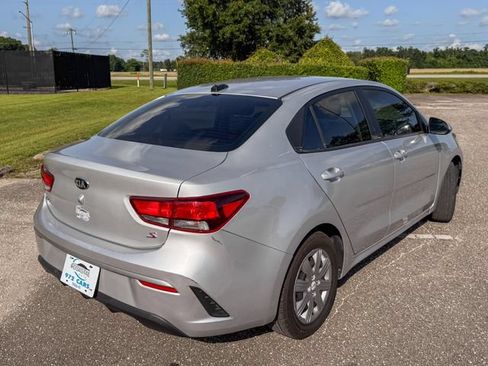 Used 2021 Kia Rio S FWD image 4