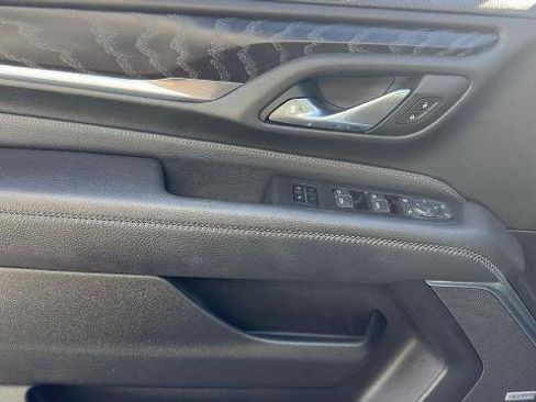 Used 2023 GMC Yukon Denali w/ Denali Reserve Package image 14