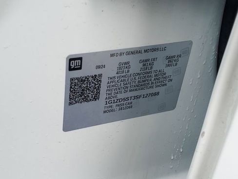 Used 2025 Chevrolet Malibu LT image 32