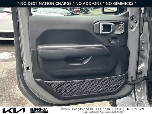 Used 2023 Jeep Wrangler Sahara image 19