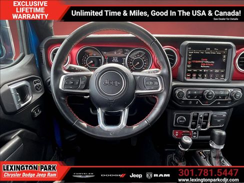 Used 2023 Jeep Wrangler Unlimited Rubicon w/ Cold Weather Group AWD/4WD image 8