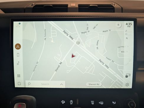 New 2026 Land Rover Defender 130 X-Dynamic SE image 20