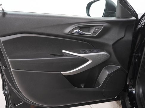 Used 2024 Chevrolet Trax LS FWD image 19