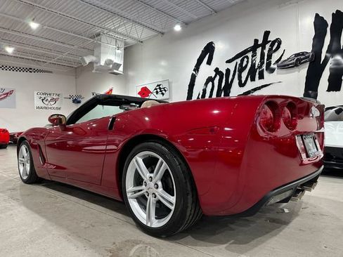 Used 2010 Chevrolet Corvette Convertible w/ Preferred Equipment Group RWD image 4