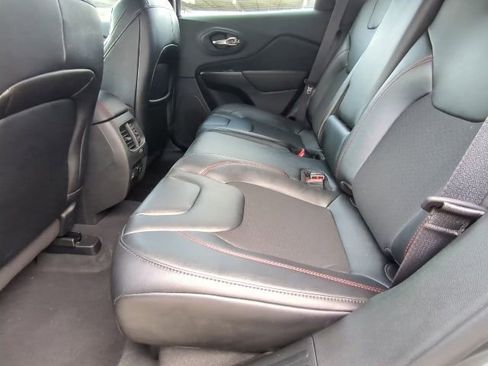 Used 2022 Jeep Cherokee Trailhawk w/ Trailer Tow Group image 16