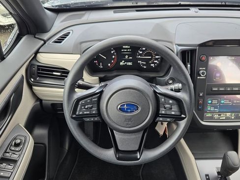 Used 2025 Subaru Forester image 3